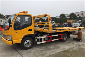 东台哪里有拖车服务