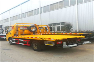 东台附近拖车救援搭电